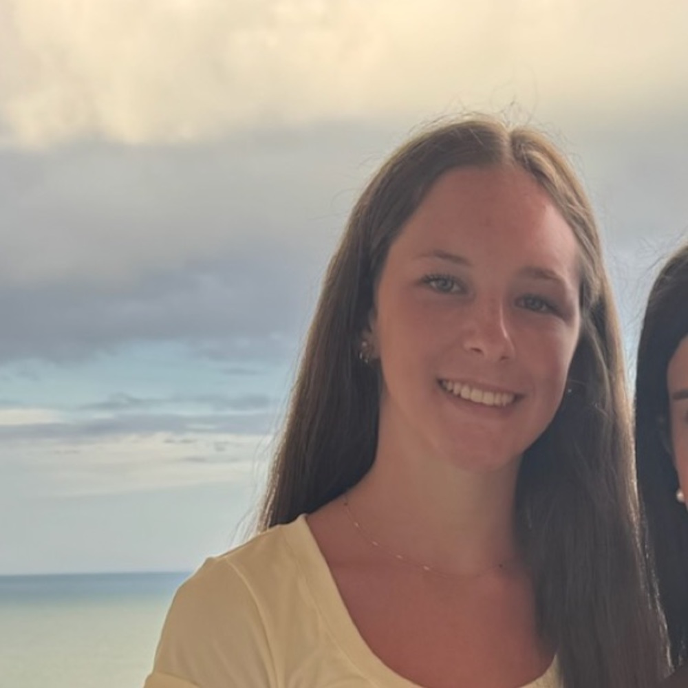 Meet your Posher, Addison